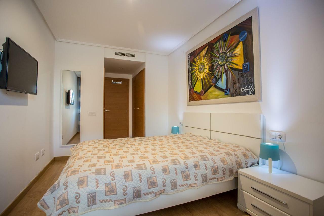 Apartment On The Beach,pool,wifi,garage,valencia