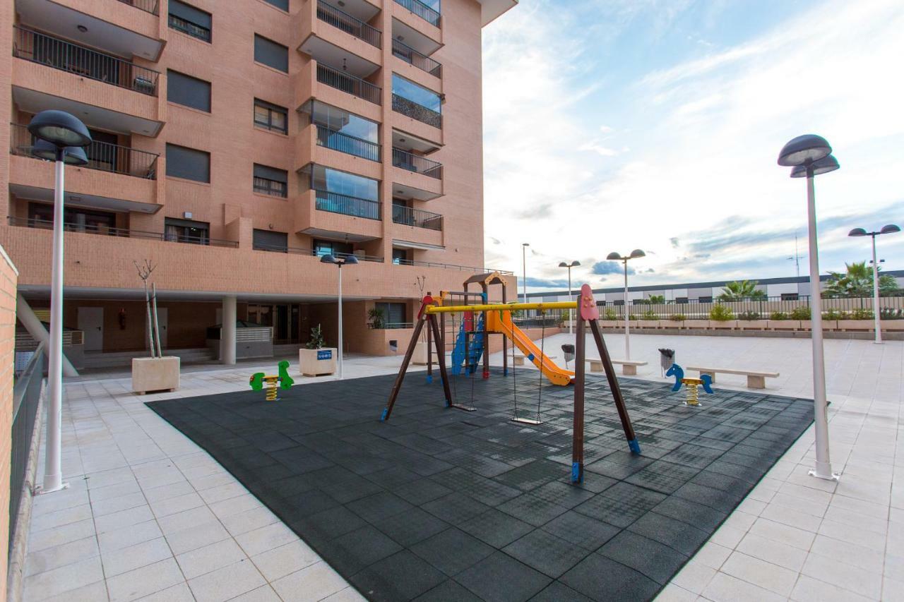 Apartment On The Beach,pool,wifi,garage,valencia